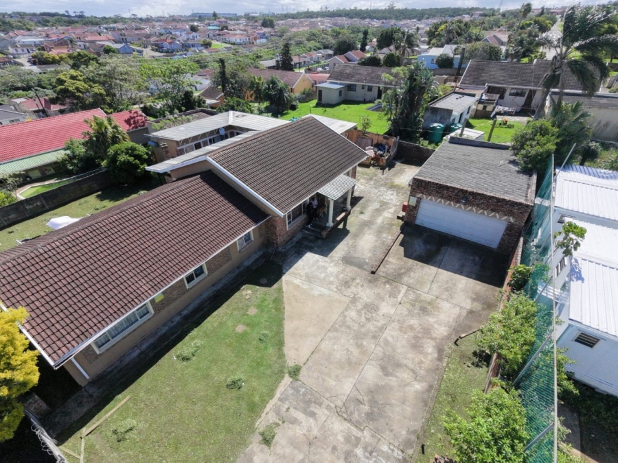 5 Bedroom Property for Sale in Haven Hills Eastern Cape